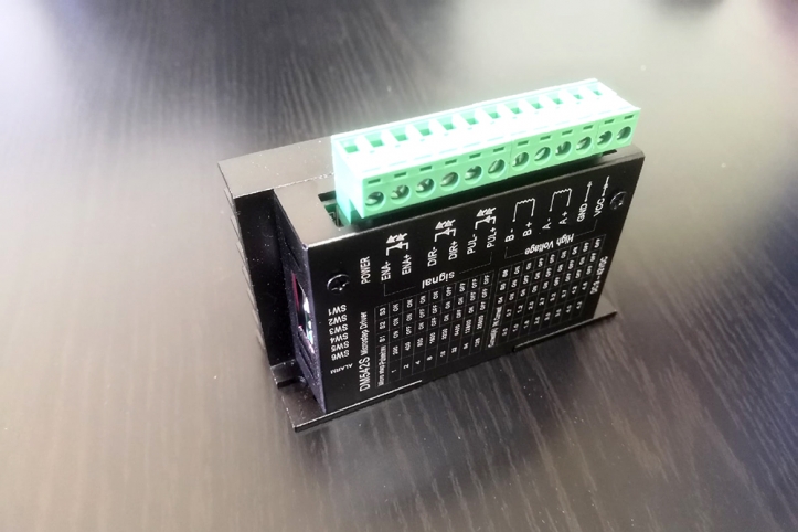Драйвер шагового двигателя DM542S - комплектующие для ЧПУ Центр